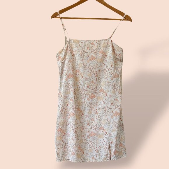 Forever‎ 21 Satiny Mini Slip Dress Ditzy Floral Print Pink Peach Size Small - Picture 1 of 10
